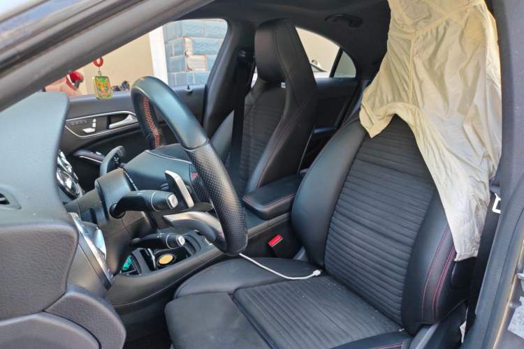Used Mercedes-Benz CLA 2018 CLA 220 4MATIC Left Front Seat