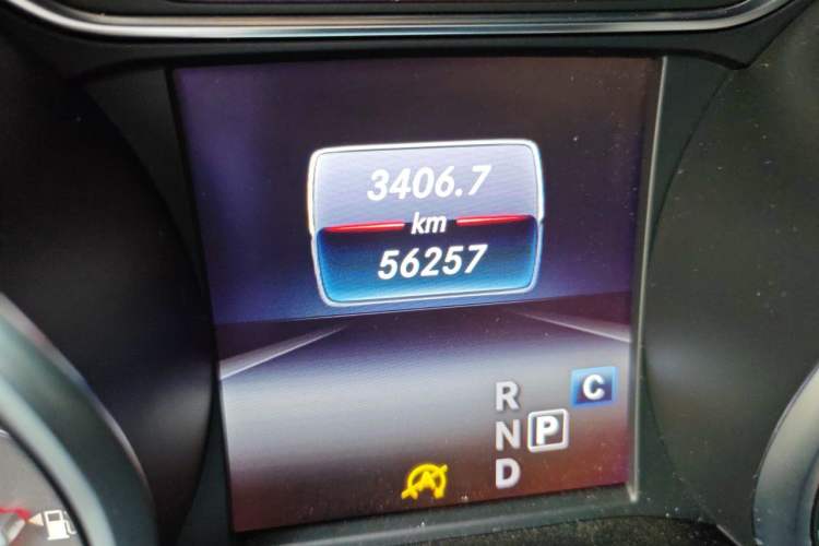 Used Mercedes-Benz CLA 2018 CLA 220 4MATIC Odometer Close Up