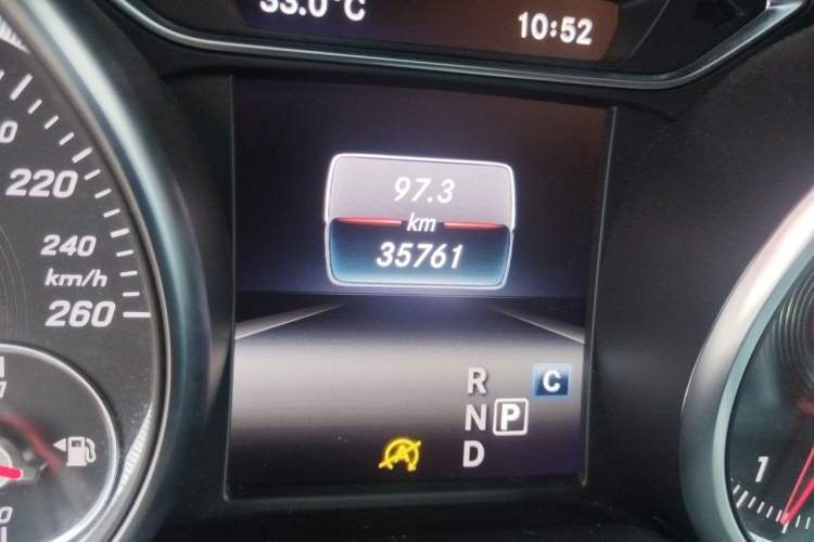 Used Mercedes-Benz CLA 2018 CLA 200 Style Edition Odometer Close Up