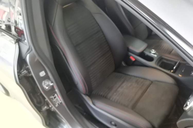 Used Mercedes-Benz CLA 2018 CLA 220 4MATIC Right Front Seat