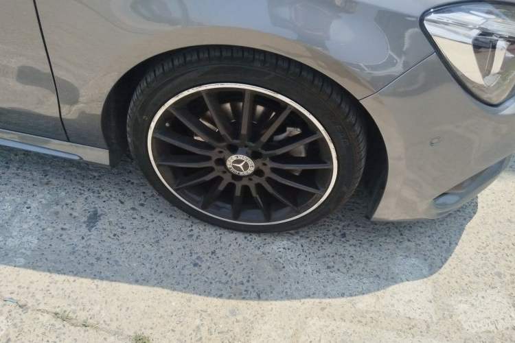 Used Mercedes-Benz CLA 2018 CLA 200 Style Edition Right Front Wheel Hub