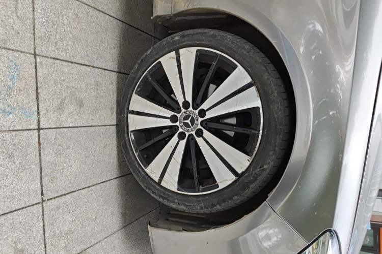 Used Mercedes-Benz CLA 2018 CLA 200 Style Edition Right Front Wheel Hub