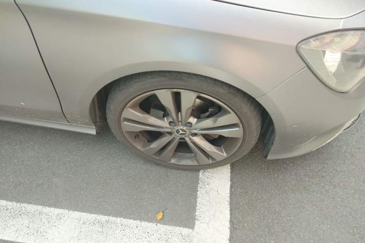 Used Mercedes-Benz CLA 2018 CLA 200 Sport Edition Right Front Wheel Hub