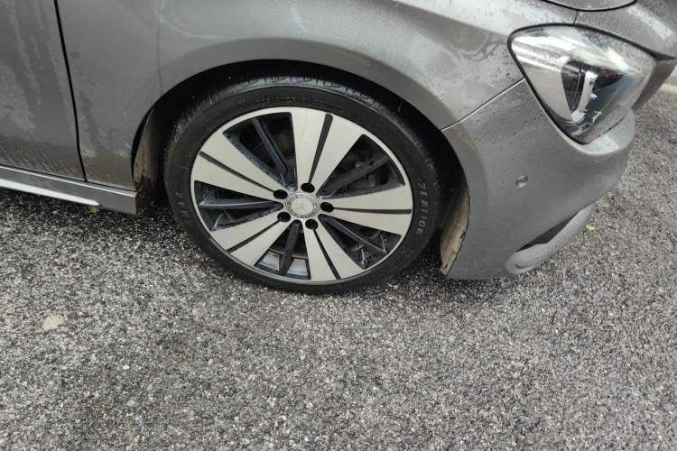 Used Mercedes-Benz CLA 2018 CLA 200 Style Edition Right Front Wheel Hub