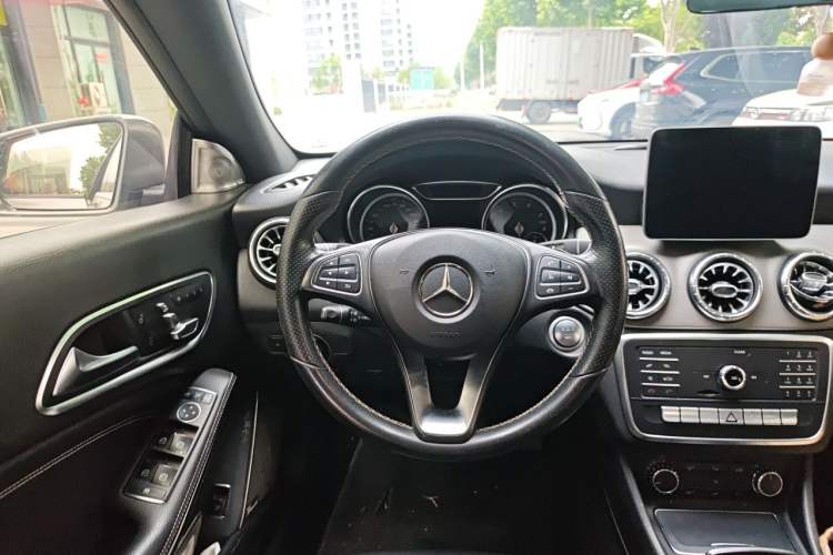 Used Mercedes-Benz CLA 2018 CLA 200 Style Edition Steering Wheel