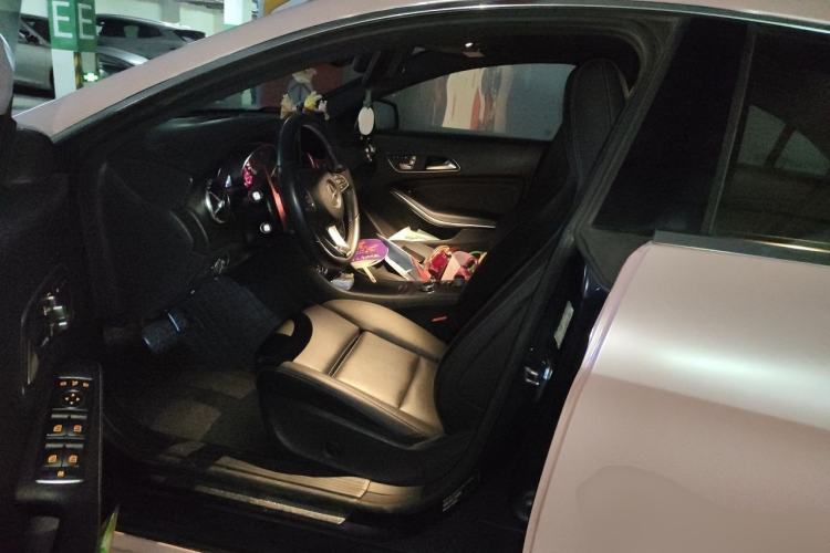 Used Mercedes-Benz CLA 2018 CLA 200 Style Edition Driver Seat