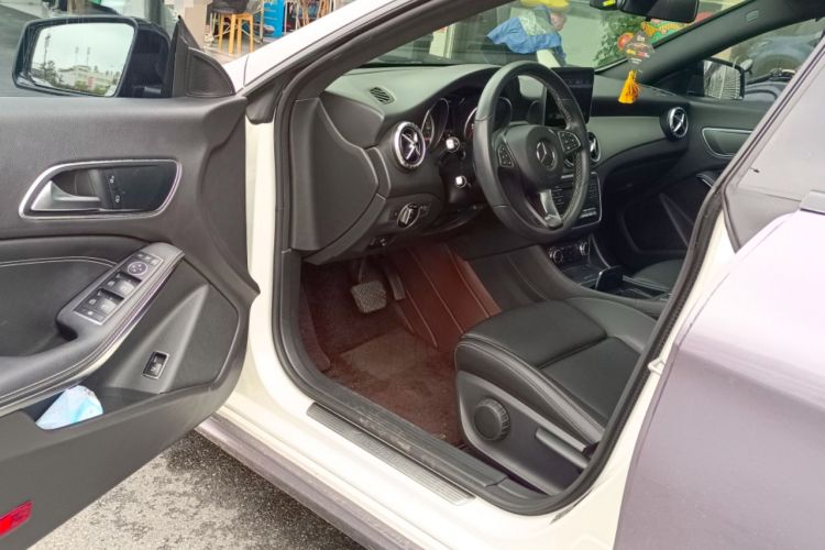 Used Mercedes-Benz CLA 2018 CLA 200 Sport Edition Driver Seat