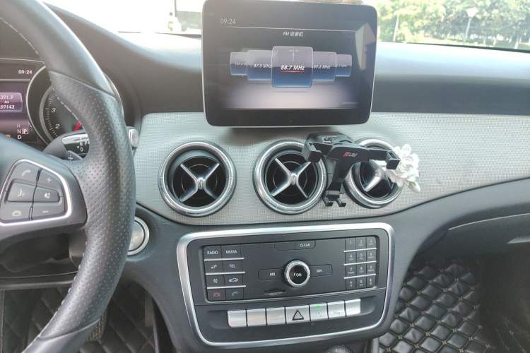 Used Mercedes-Benz CLA 2018 CLA 200 Sport Edition Audio And AC Panel