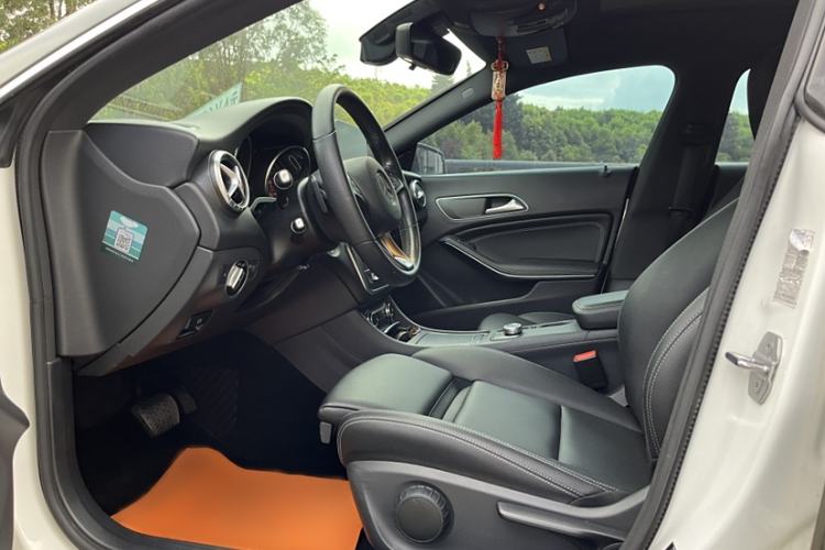 Used Mercedes-Benz CLA 2018 CLA 200 Sport Edition Interior 5