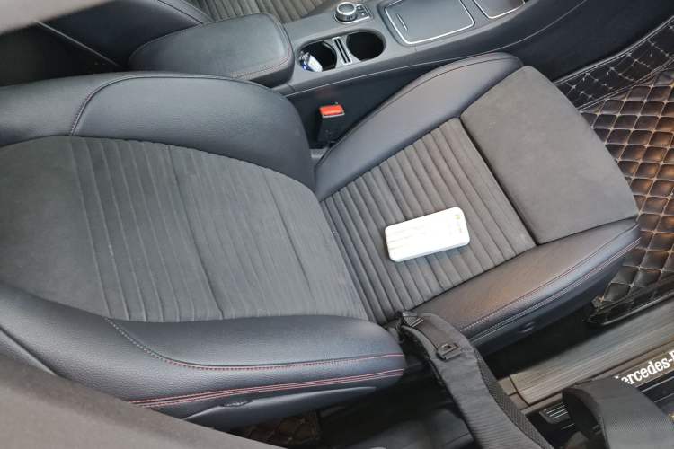 Used Mercedes-Benz CLA 2018 CLA 220 4MATIC Right Front Seat