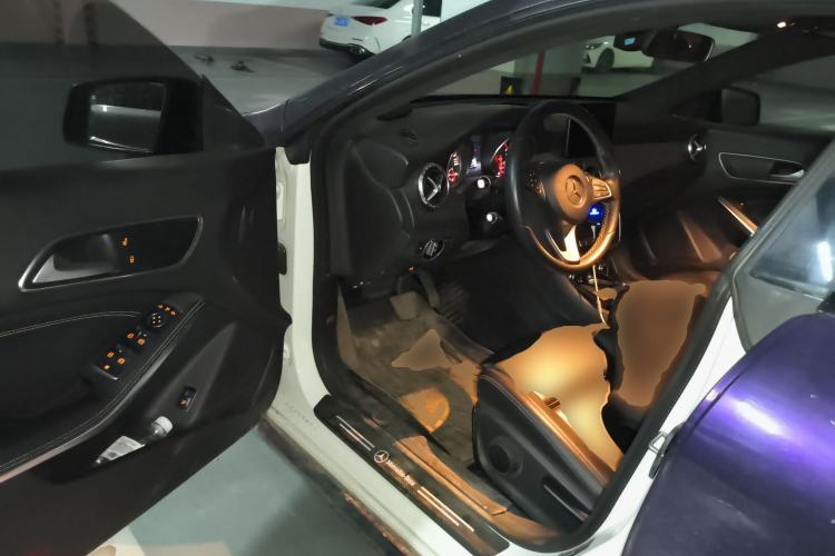 Used Mercedes-Benz CLA 2018 CLA 200 Sport Edition Driver Seat