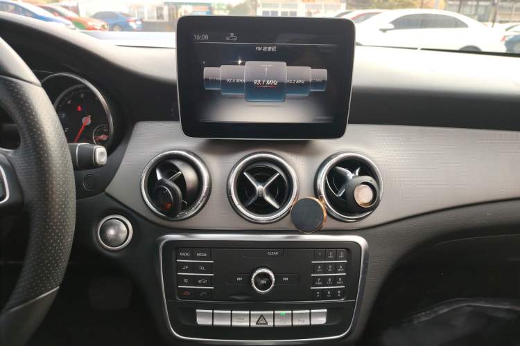 Used Mercedes-Benz CLA 2018 CLA 200 Sport Edition Audio And AC Panel