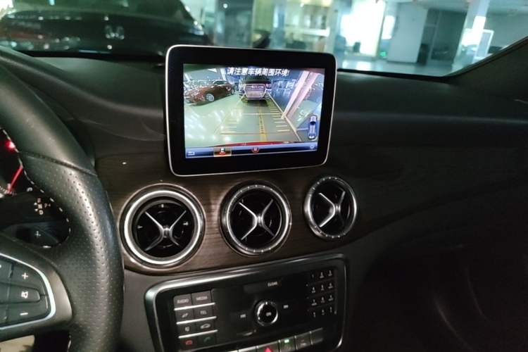 Used Mercedes-Benz CLA 2018 CLA 200 Style Edition Audio And AC Panel