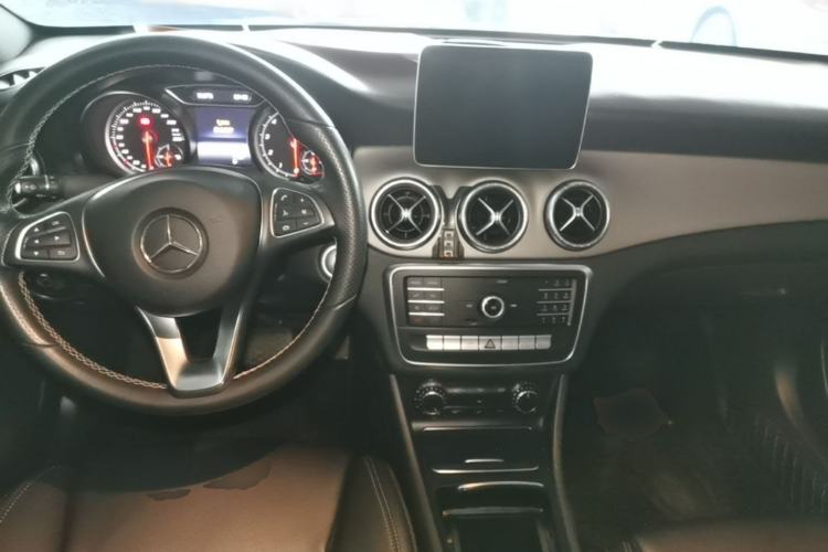 Used Mercedes-Benz CLA 2018 CLA 200 Sport Edition Center Console