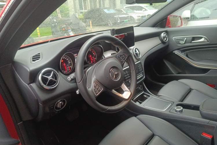 Used Mercedes-Benz CLA 2018 CLA 200 Style Edition Driver Seat