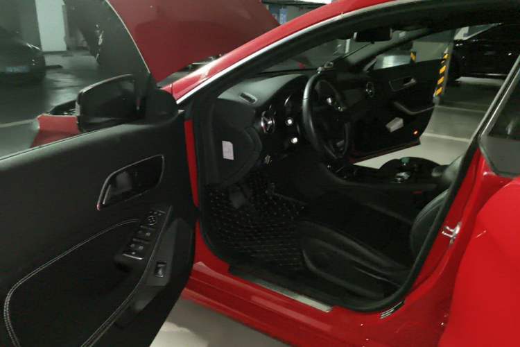 Used Mercedes-Benz CLA 2018 CLA 200 Style Edition Driver Seat