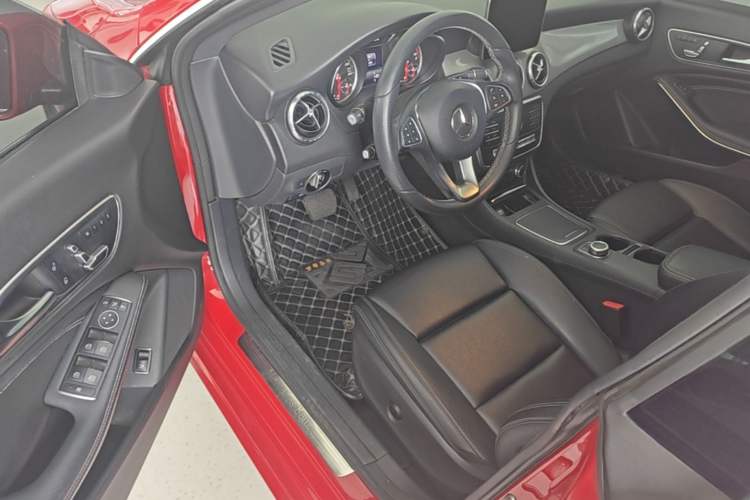Used Mercedes-Benz CLA 2018 CLA 200 Style Edition Driver Seat