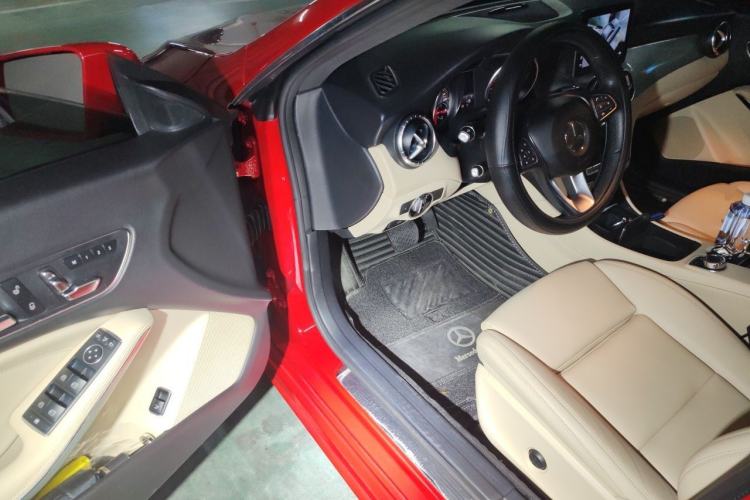 Used Mercedes-Benz CLA 2018 CLA 200 Style Edition Driver Seat
