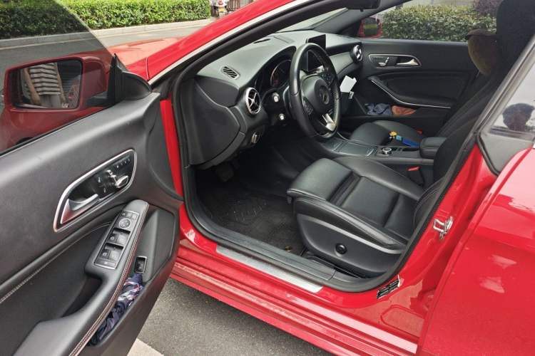 Used Mercedes-Benz CLA 2018 CLA 200 Style Edition Driver Seat