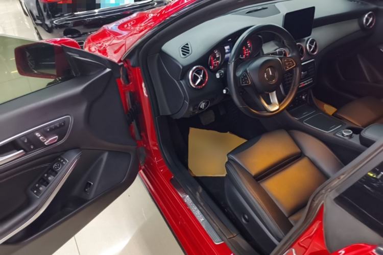 Used Mercedes-Benz CLA 2018 CLA 200 Style Edition Driver Seat