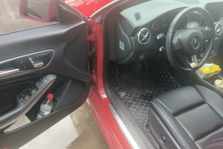 Used Mercedes-Benz CLA 2018 CLA 200 Style Edition Driver Seat