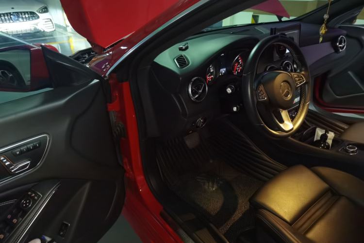 Used Mercedes-Benz CLA 2018 CLA 200 Style Edition Driver Seat