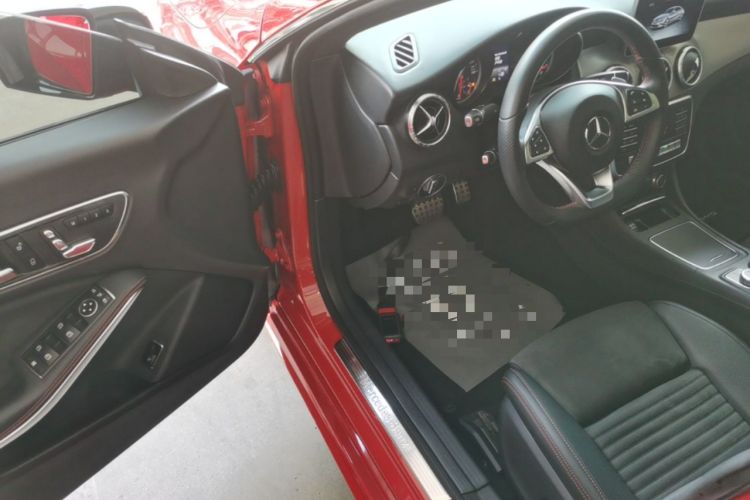 Used Mercedes-Benz CLA 2018 CLA 220 4MATIC Driver Seat