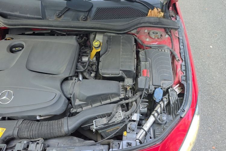 Used Mercedes-Benz CLA 2018 CLA 220 4MATIC Engine Bay Left
