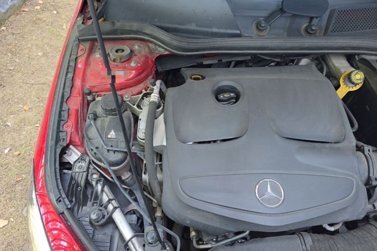 Used Mercedes-Benz CLA 2018 CLA 220 4MATIC Engine Bay Right