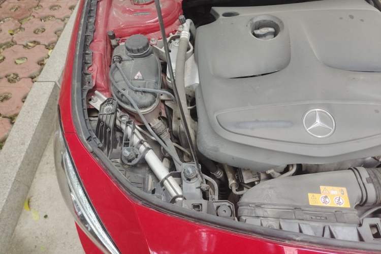 Used Mercedes-Benz CLA 2018 CLA 220 4MATIC Engine Bay Right