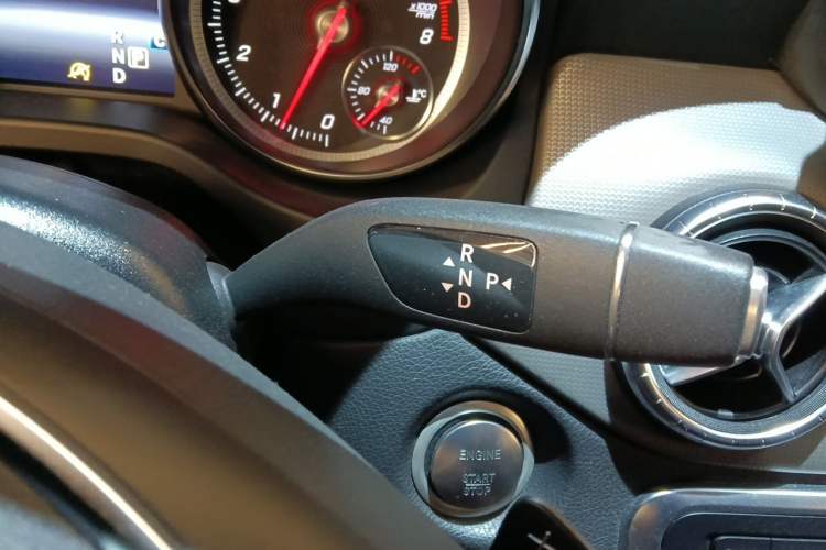 Used Mercedes-Benz CLA 2018 CLA 200 Style Edition Gear Lever