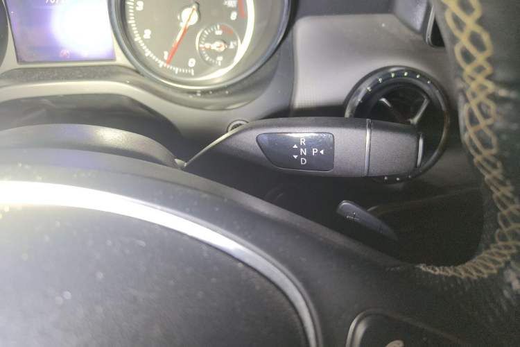 Used Mercedes-Benz CLA 2018 CLA 200 Style Edition Gear Lever