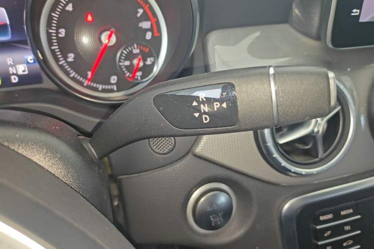 Used Mercedes-Benz CLA 2018 CLA 200 Style Edition Gear Lever
