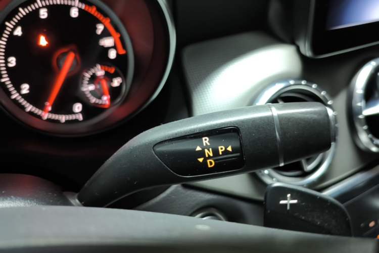Used Mercedes-Benz CLA 2018 CLA 200 Style Edition Gear Lever