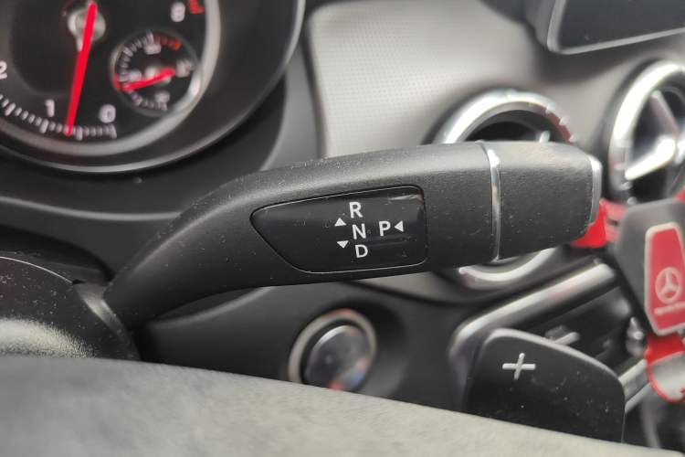 Used Mercedes-Benz CLA 2018 CLA 200 Style Edition Gear Lever