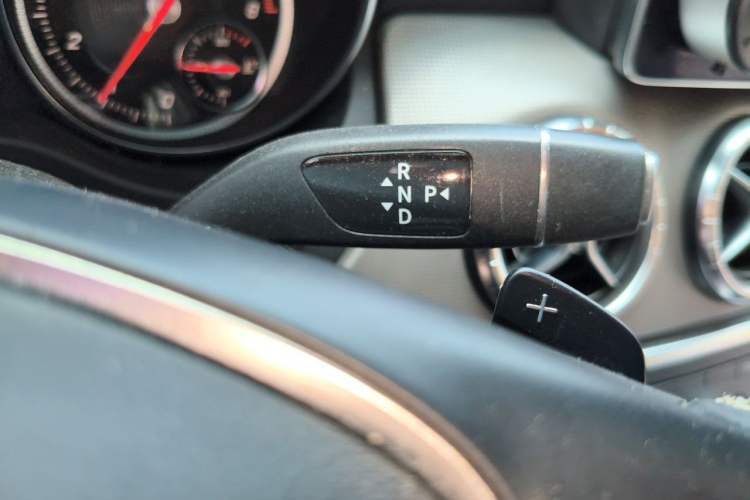 Used Mercedes-Benz CLA 2018 CLA 200 Style Edition Gear Lever