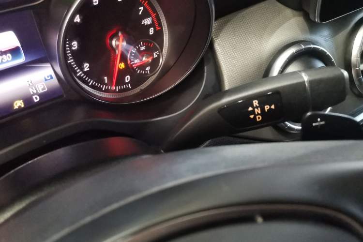 Used Mercedes-Benz CLA 2018 CLA 200 Style Edition Gear Lever