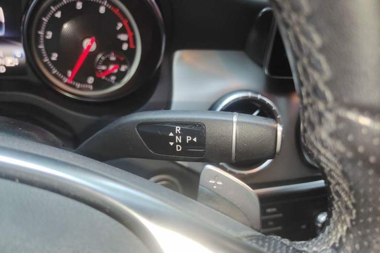 Used Mercedes-Benz CLA 2018 CLA 220 4MATIC Gear Lever