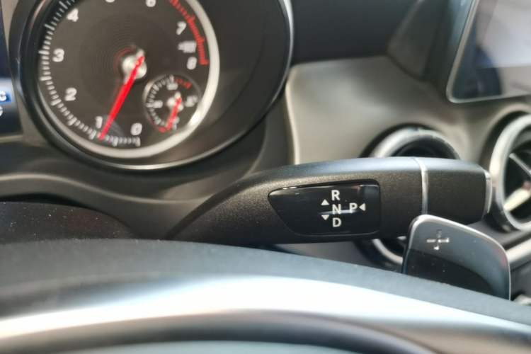 Used Mercedes-Benz CLA 2018 CLA 220 4MATIC Gear Lever