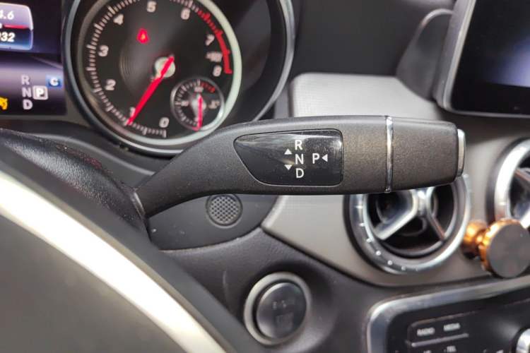 Used Mercedes-Benz CLA 2018 CLA 200 Style Edition Gear Lever