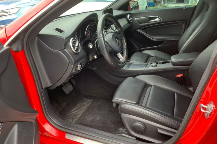 Used Mercedes-Benz CLA 2018 CLA 200 Sport Edition Interior 2