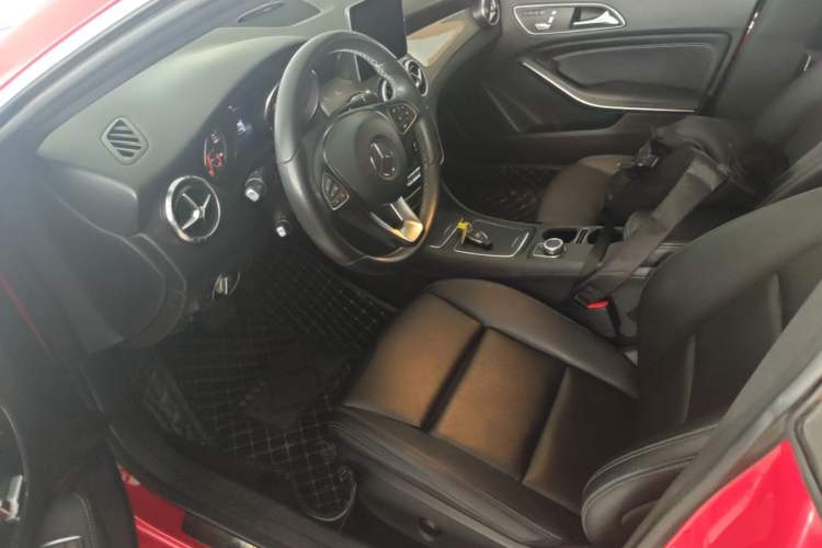 Used Mercedes-Benz CLA 2018 CLA 200 Style Edition Left Front Seat