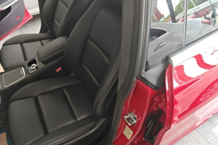 Used Mercedes-Benz CLA 2018 CLA 200 Style Edition Left Front Seat