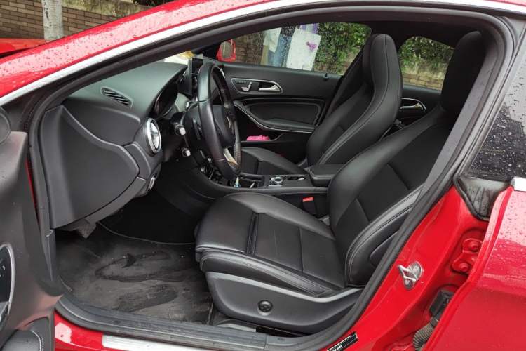 Used Mercedes-Benz CLA 2018 CLA 200 Style Edition Left Front Seat