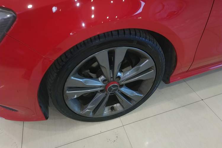 Used Mercedes-Benz CLA 2018 CLA 200 Sport Edition Left Front Wheel Hub