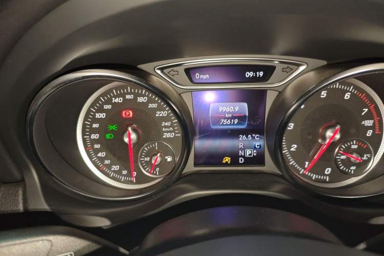 Used Mercedes-Benz CLA 2018 CLA 200 Style Edition Odometer Close Up