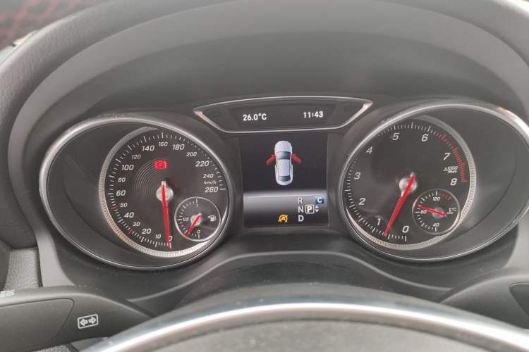 Used Mercedes-Benz CLA 2018 CLA 220 4MATIC Odometer Close Up