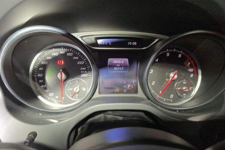 Used Mercedes-Benz CLA 2018 CLA 200 Style Edition Odometer Close Up
