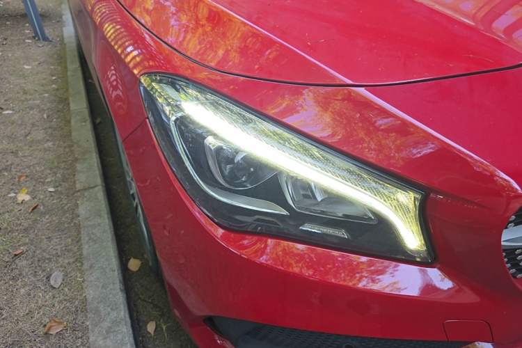 Used Mercedes-Benz CLA 2018 CLA 220 4MATIC Right Front Headlight