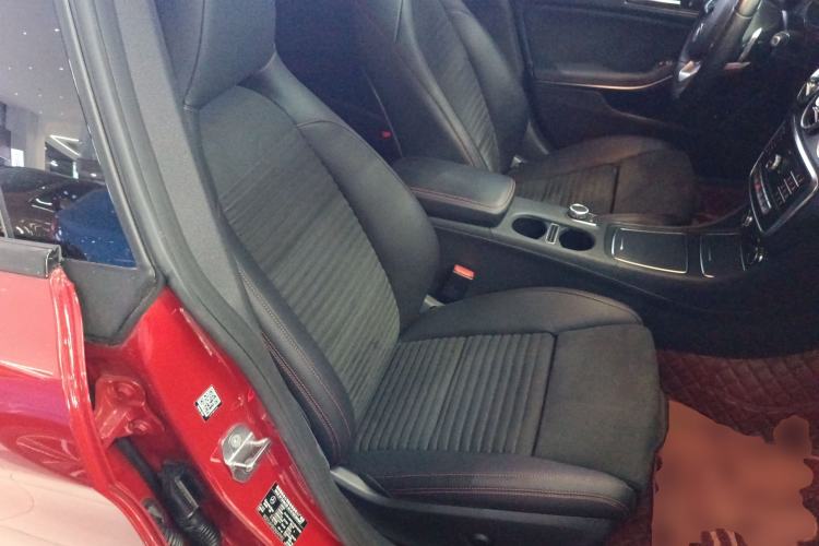Used Mercedes-Benz CLA 2018 CLA 220 4MATIC Right Front Seat